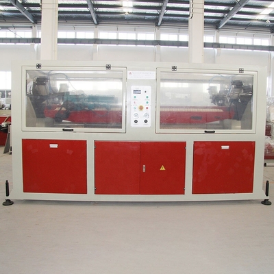 Ligne d'extrusion à goutte-à-goutte plate de tuyau usable sur mesure pour la production de tuyaux en PVC
