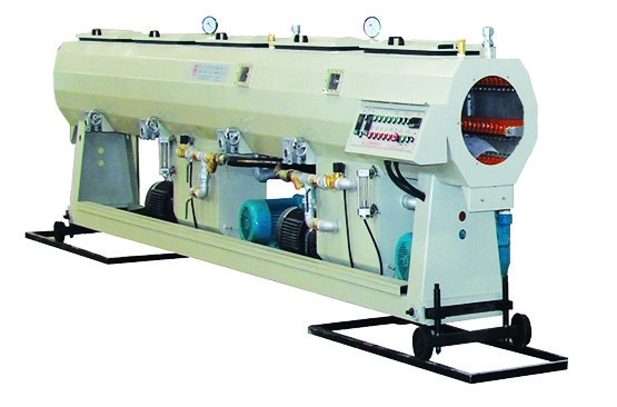 Ligne d'extrusion de tuyaux en PVC à double vis conique en co-rotation pour le traitement du type à double vis