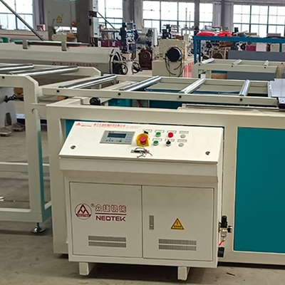 Fabrication d'une usine de fabrication de tôles creuses en PVC automatique avec double vis