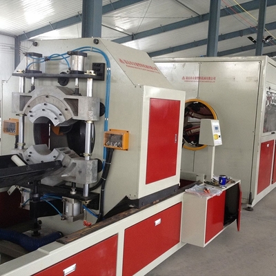 Machine à extruder automatique en plastique à vis unique 380V 50hz pour ligne d'extrusion de tuyaux HDPE
