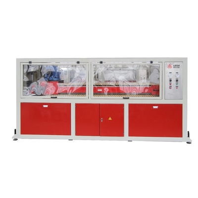 380V 50hz machine à extruder les granulés en PVC à double vis pour la production de feuilles en PVC sur mesure