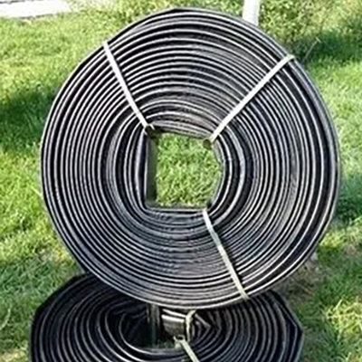 En tant que tension requise 380V / 50Hz machine de fabrication de tuyaux PE avec un diamètre de vis de 65 mm