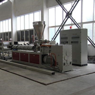 Acier 250kw 380v 50hz Profil Boîtes en plastique Machine d'extrusion de feuille en PVC pour la production