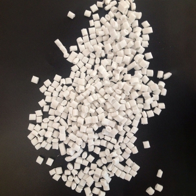 Machine d'extrusion de granulés en plastique à vis unique à 1500 tr/min utilisant du matériau à vis 38CrMoALA