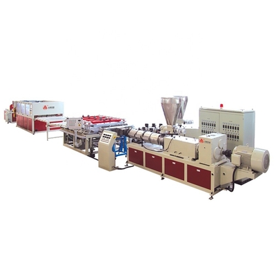Machine automatique d'extrusion de briques verticales pour le revêtement de pierre avec une capacité de 23000 kg et une