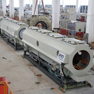 Longue durée de vie de la machine d'extrudeuse pour la ligne de production de tuyaux en PVC PE personnalisés