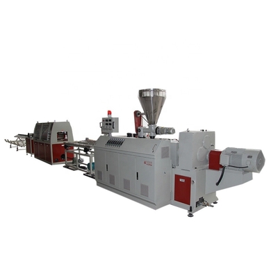 Fabrication d'une usine professionnelle Une extrudeuse en plastique à longue durée de vie avec rapport L/D de vis 132 1