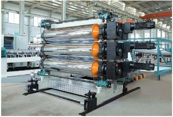38 1 Rapport L/D vis PP PE ligne d'extrusion de carton épais pour une production durable