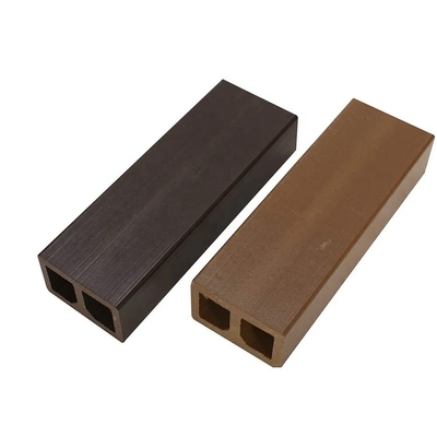Ratio L/D de vis 156 1 ligne d'extrusion pour une machine à extruder WPC de haute productivité de 118 kW