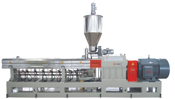 380V 50hz PP PE ligne d'extrusion de pelletisation de composition de bois avec 1500 tours par minute vitesse de vis