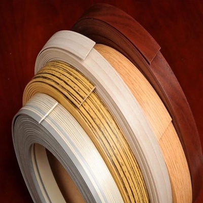 Économie d'énergie Briquette Pvc Extrudeuse à extrusion de bord avec vitesse de vis de 34,7 tr / min