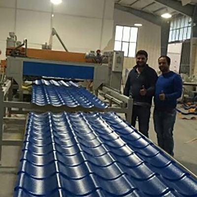 132 1 vis de rapport L/D double vis de laminage de carreaux de toiture en Pvc Extrudeuse avec un