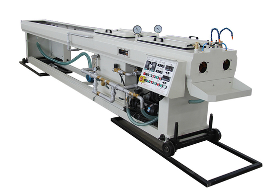 Une ligne d'extrusion de tuyaux en PVC de 91 kW est parfaite pour vos besoins de production