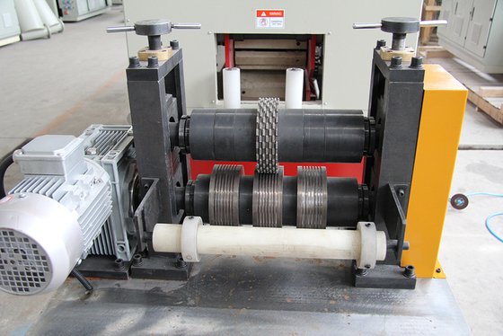 Ligne d'extrusion de revêtement en PVC personnalisable avec tension 380V 50hz et puissance 250kW