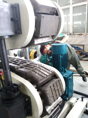 132 1 ligne d'extrusion de revêtement de pierre en PVC à vis pour une production rapide et précise