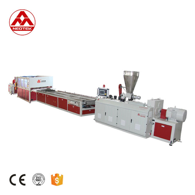 160kW Co-rotation de la ligne d'extrusion de revêtement de pierre en PVC à double vis avec type de double vis