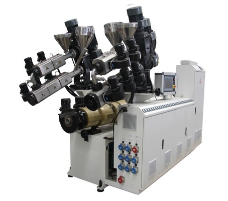 YF300 PP PE Base WPC ligne d'extrusion avec co-rotation cônique double-vis et 36 tours par minute