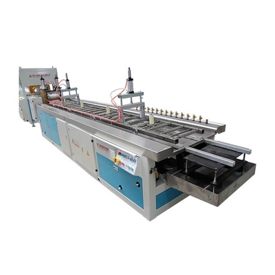 YF300 PP PE Base WPC ligne d'extrusion avec co-rotation cônique double-vis et 36 tours par minute