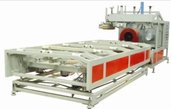 Ligne d'extrusion avancée de tuyaux en PVC à vis unique pour tuyaux en UPVC